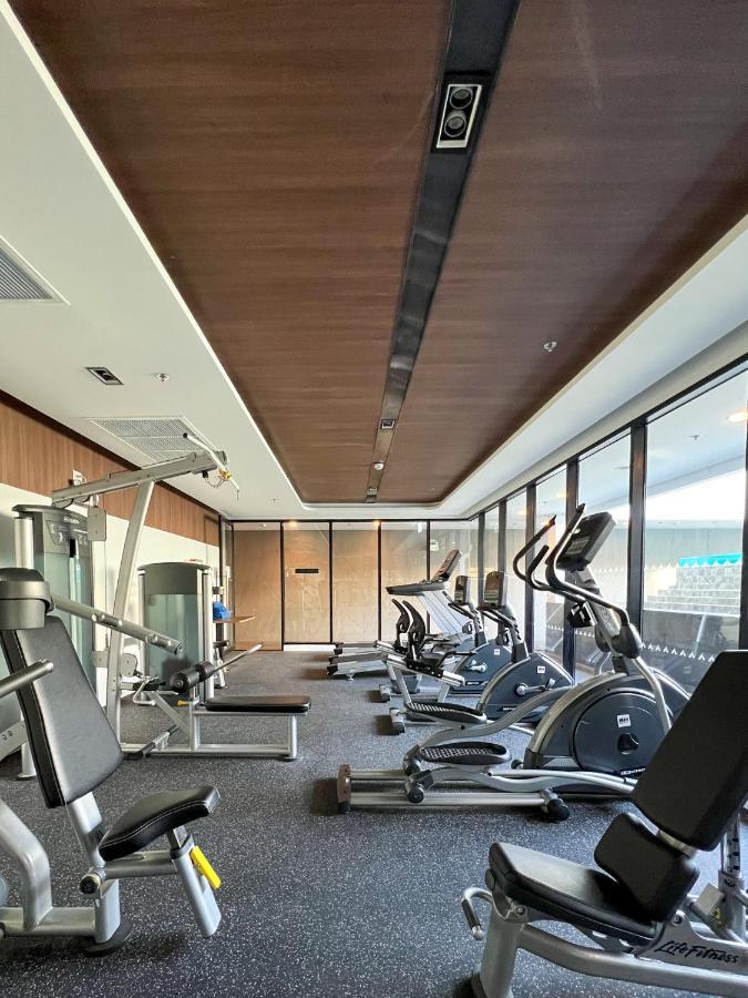 Amanta Hotel & Residence Sathorn Банкок Екстериор снимка