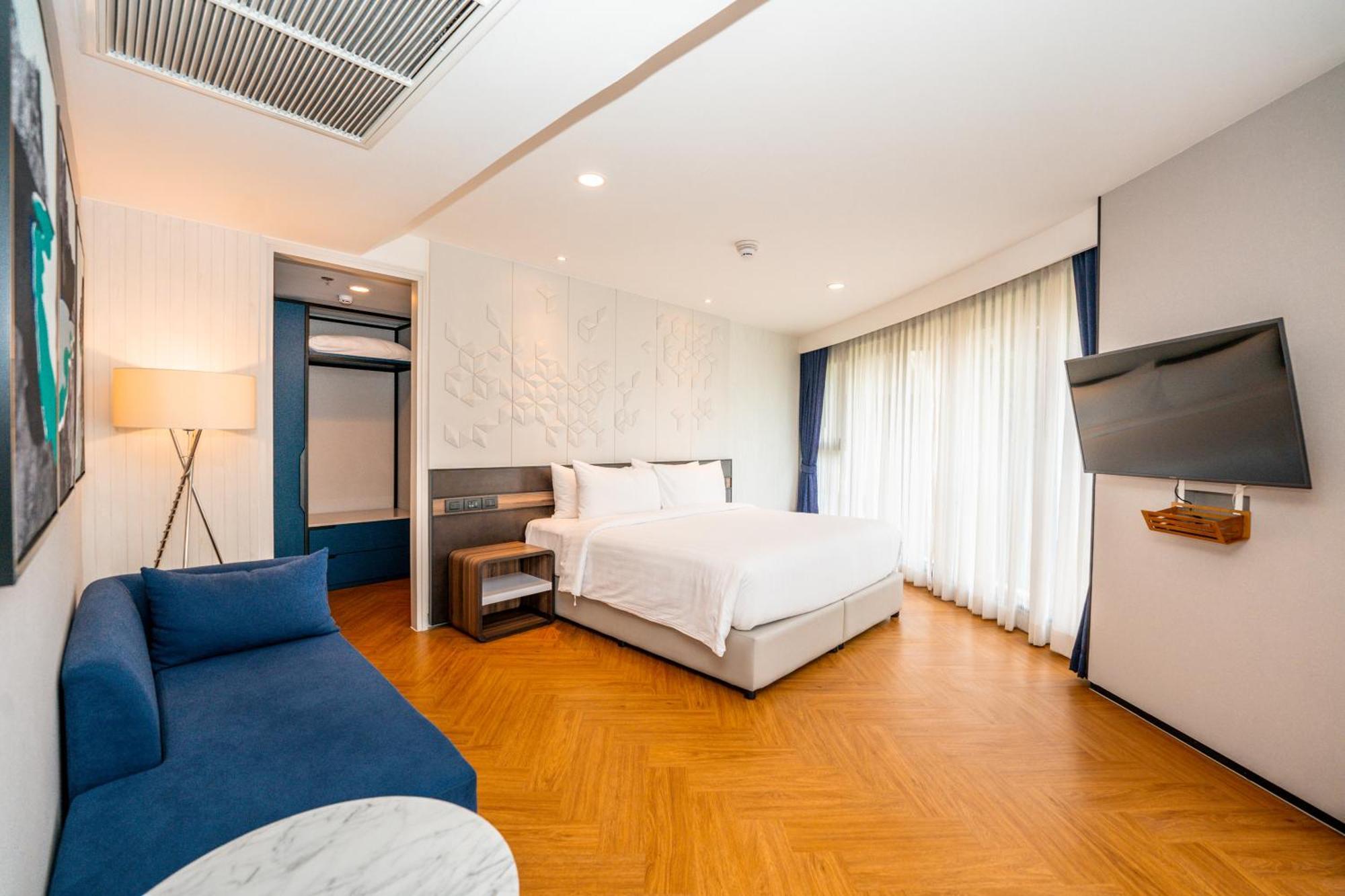 Amanta Hotel & Residence Sathorn Банкок Екстериор снимка